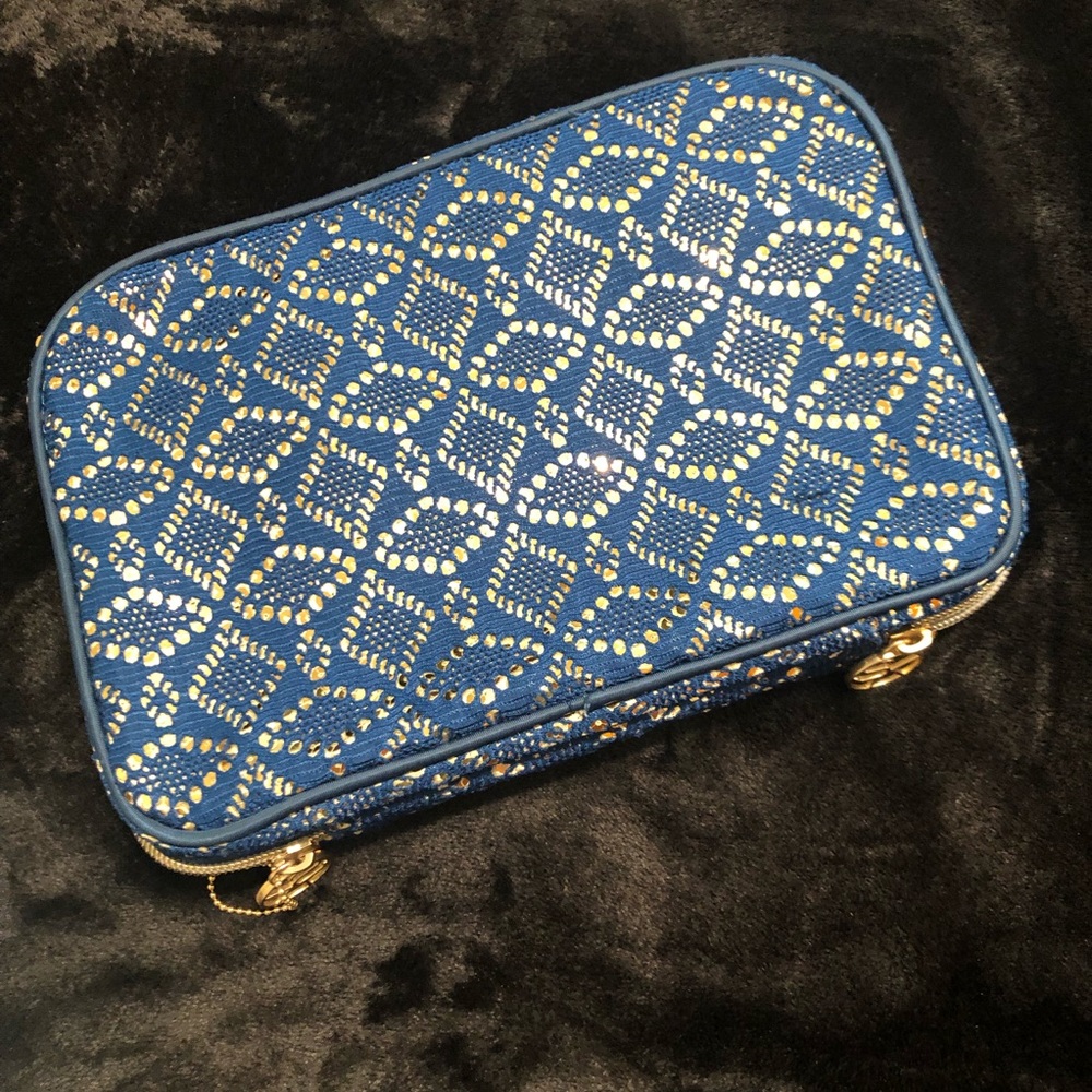 Sonia Kashuk - Makeup travel case